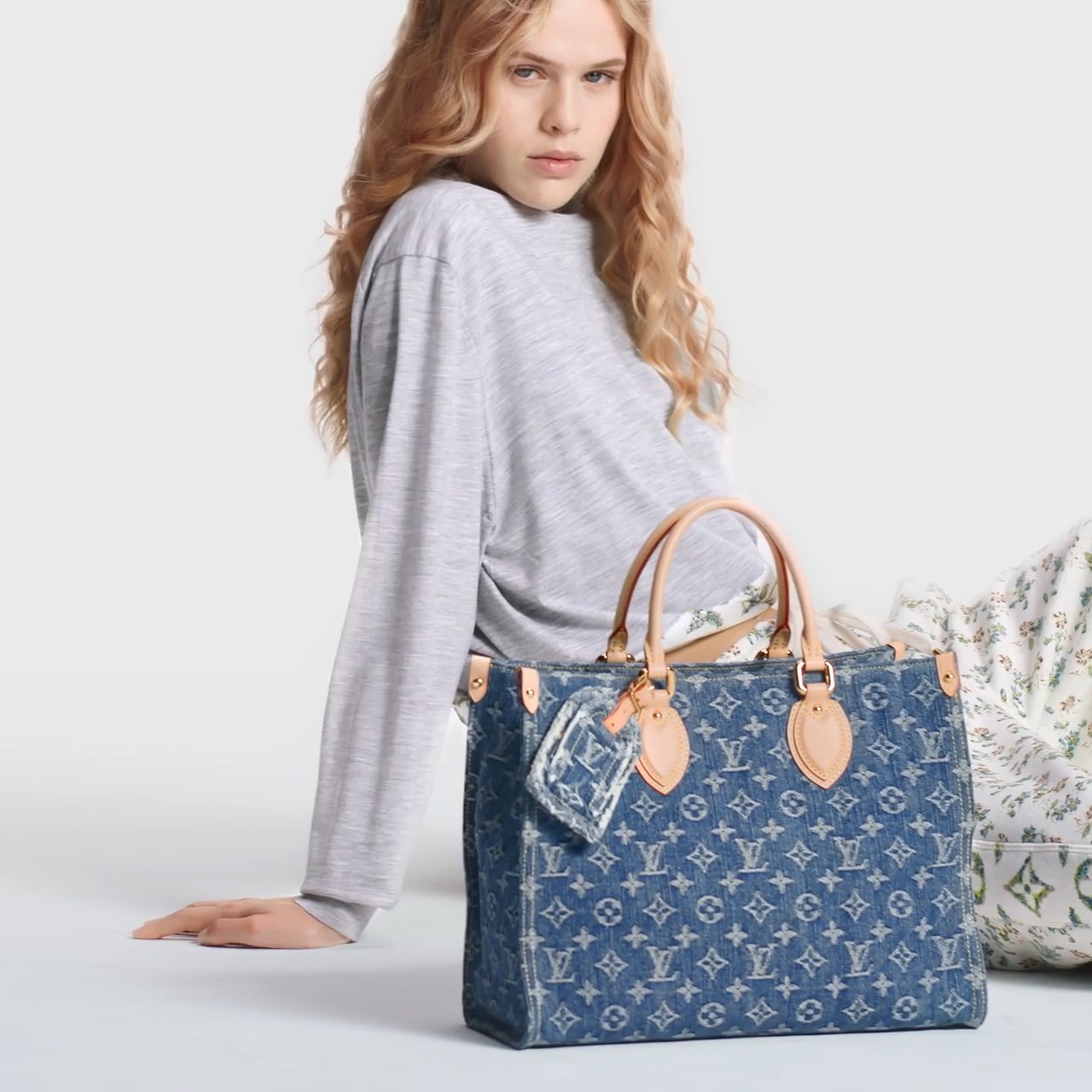 Louis Vuitton M46871 OnTheGo MM Denim Blue - Image 8